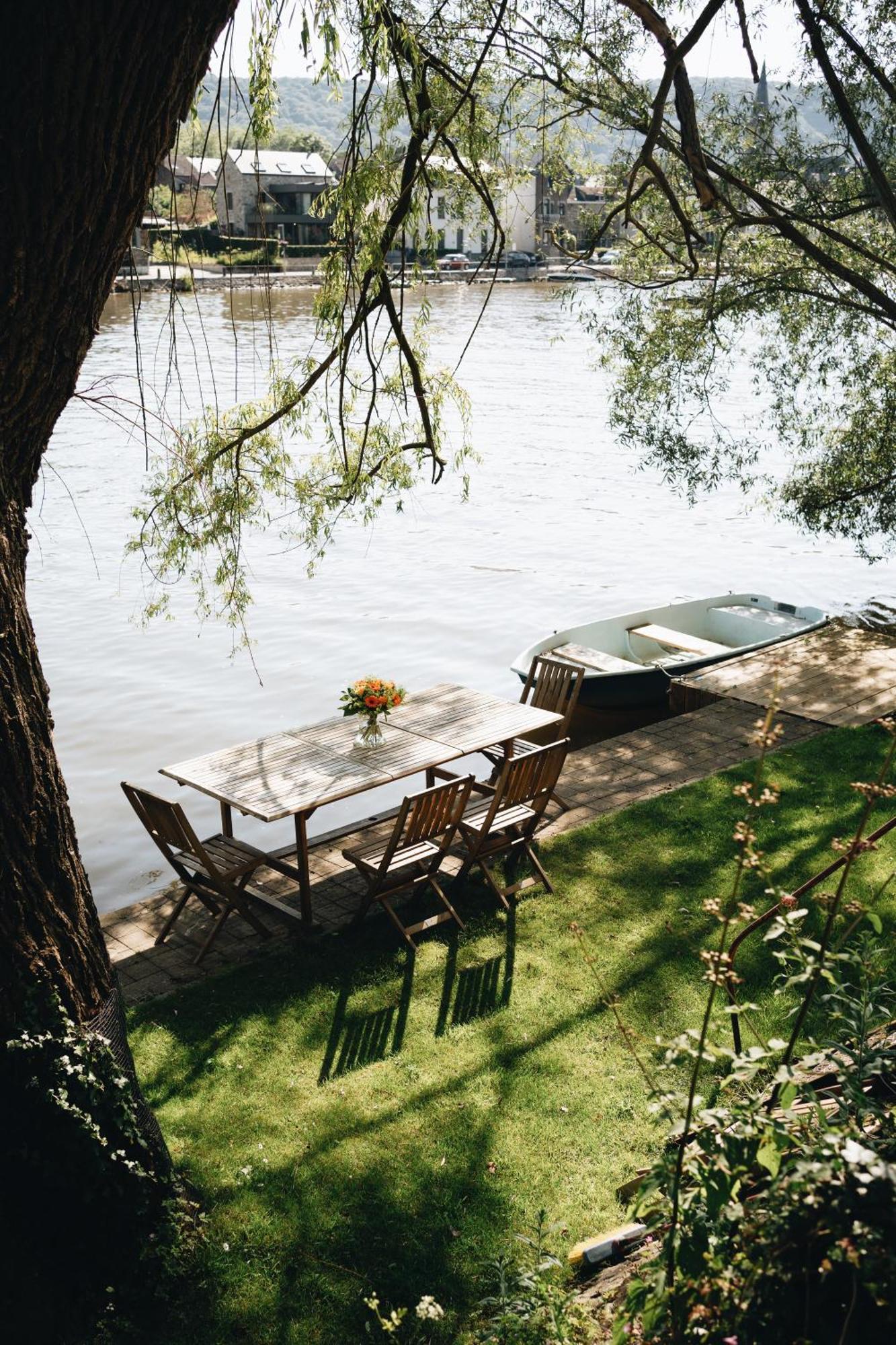 Pieds Dans L'Eau Private Wellness Bordure De Meuse Villa Lustin Buitenkant foto