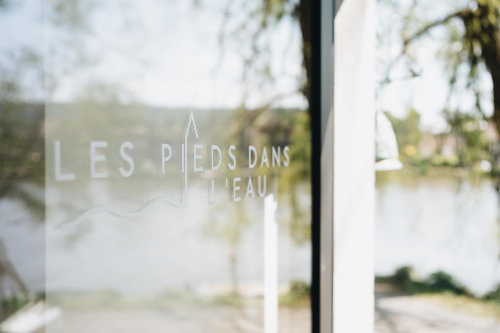 Pieds Dans L'Eau Private Wellness Bordure De Meuse Villa Lustin Buitenkant foto